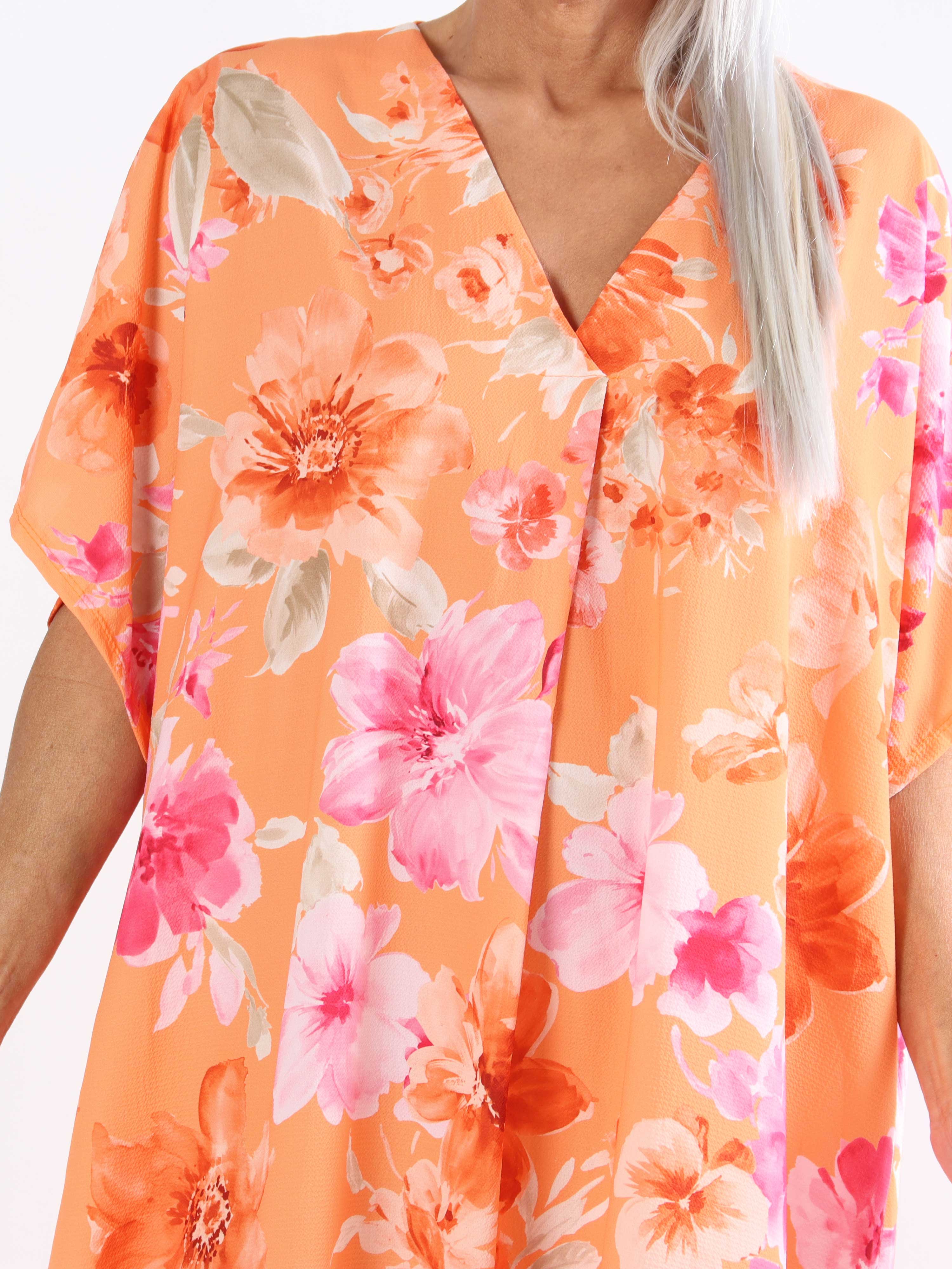 Mallie - Plus size skjortekjole med blomsterprint med v-udskæring